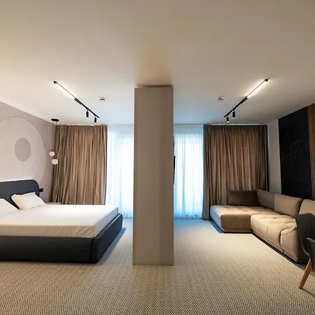 Superior With Jacuzzi & Sea View *